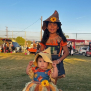 Left to right : Aryah Rodríguez and Arlette Becerra. Photo: Mayra Becerra.