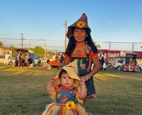 Left to right : Aryah Rodríguez and Arlette Becerra. Photo: Mayra Becerra.